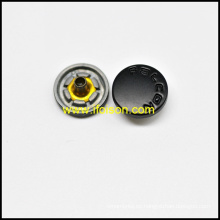 Snap botón con logotipo personalizado en Semi Color negro